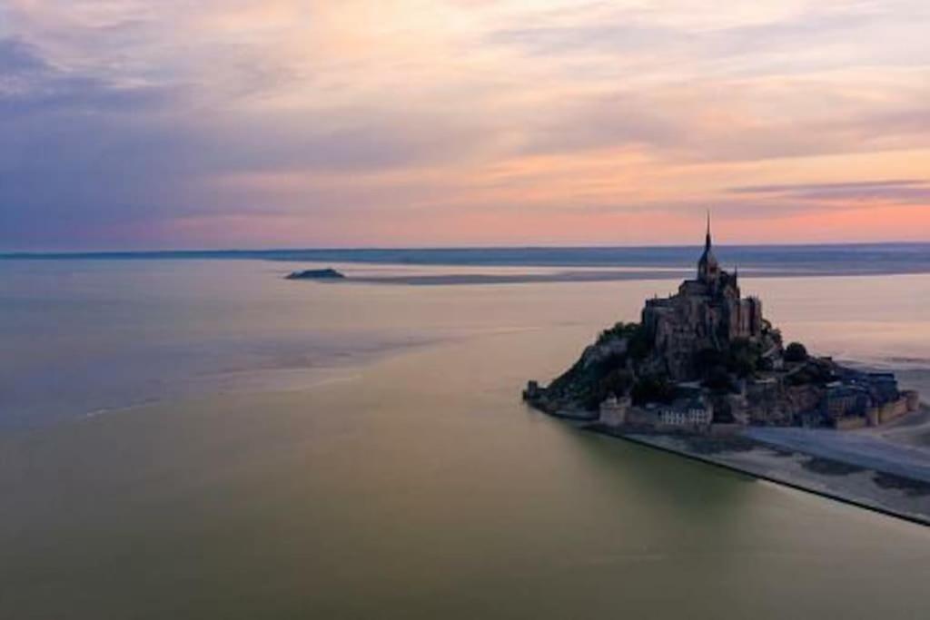 Maisonnette,100m Mer, Proche St Malo/cancale, Wifi * Saint-Benoît-des-Ondes